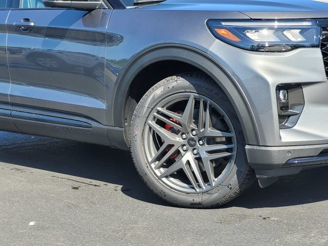 New 2026 Ford Explorer ST w/ Sun And Sound Package AWD/4WD image 2