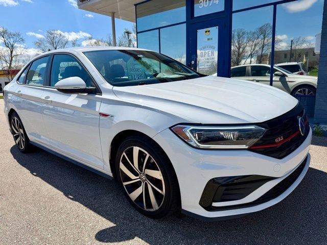 Used 2020 Volkswagen Jetta GLI FWD image 3
