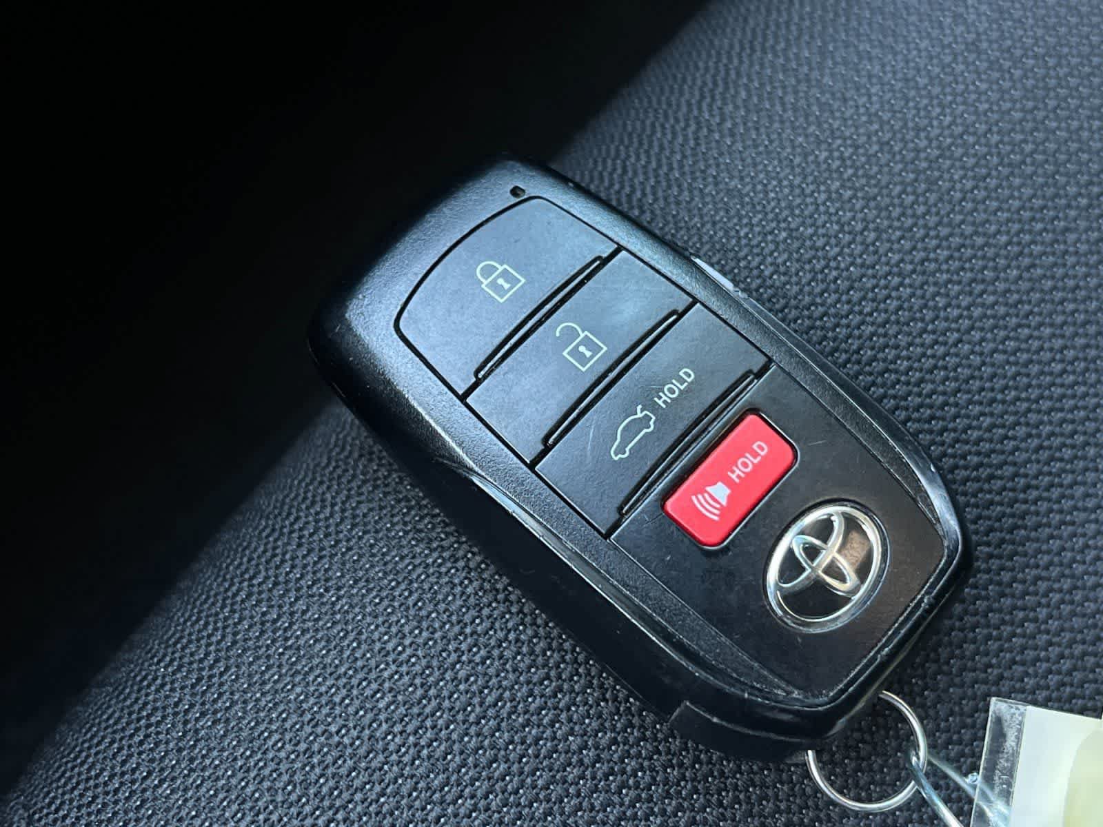 Used 2025 Toyota Corolla SE FWD image 28