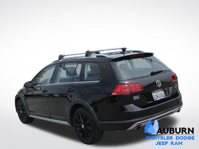 Used 2017 Volkswagen Golf Alltrack SE image 5