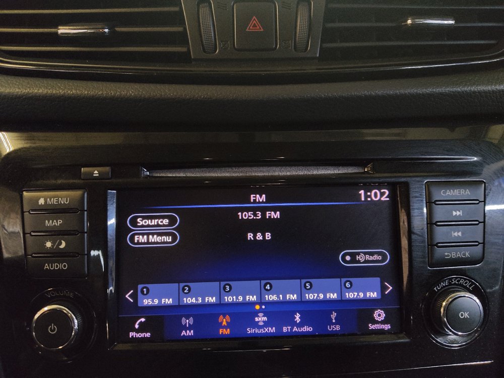 Used 2018 Nissan Rogue SV w/ Sun & Sound Touring Package AWD/4WD image 25