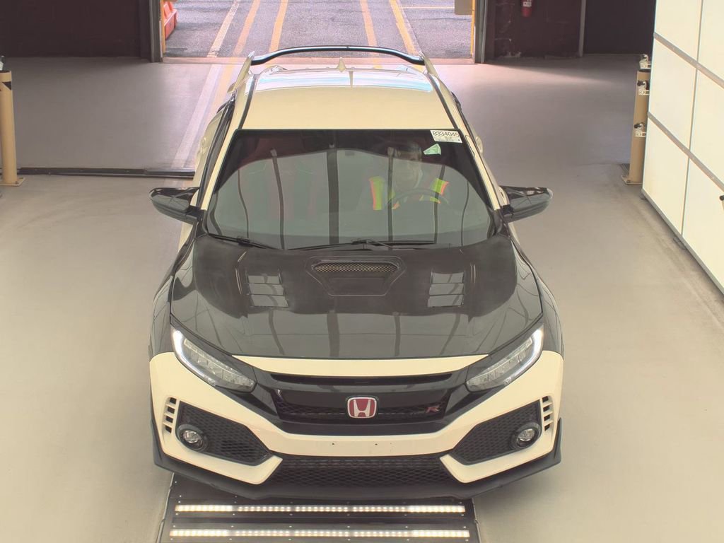 Used 2017 Honda Civic Type R image 2