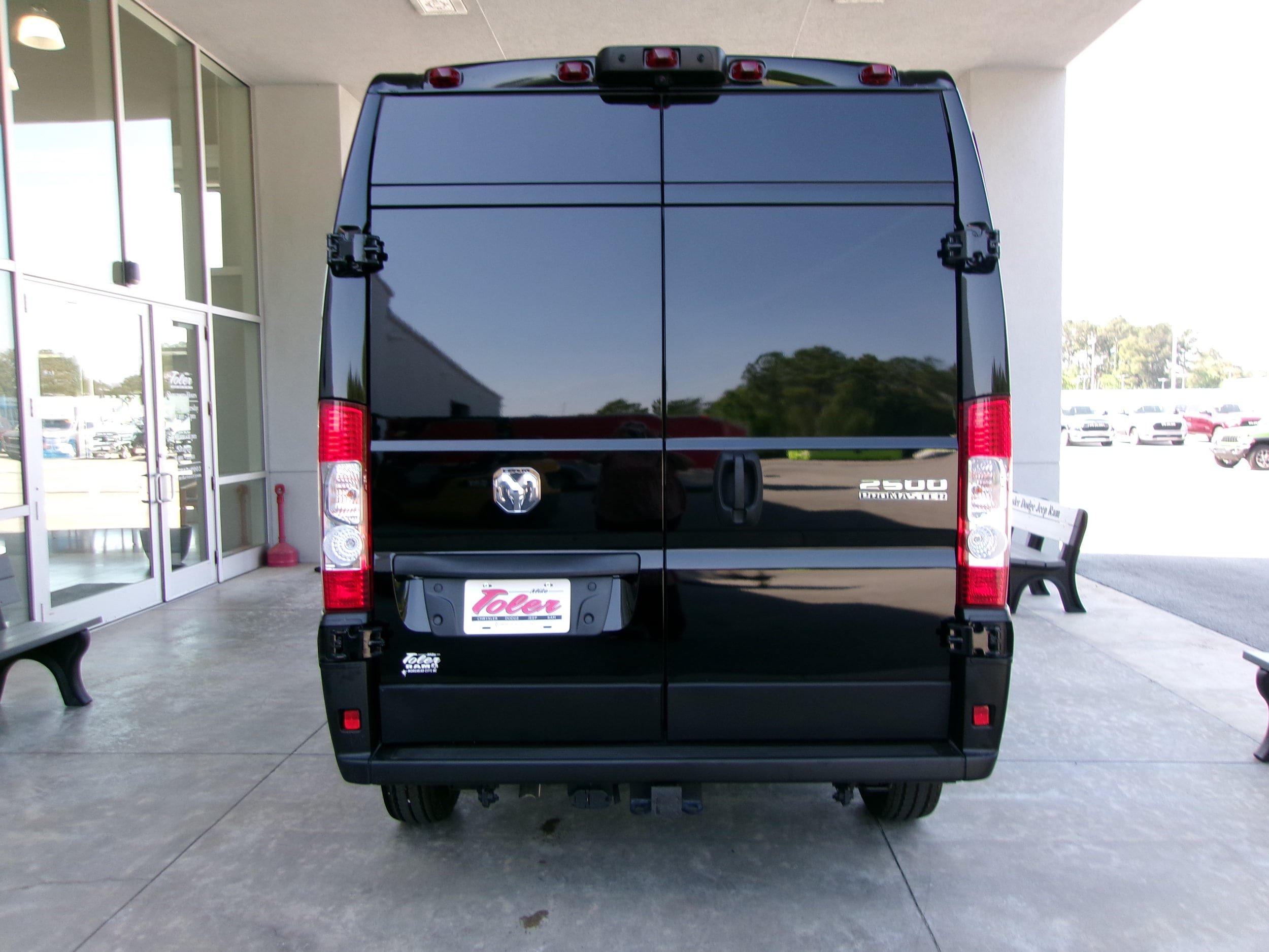 New 2026 RAM ProMaster 2500 FWD image 25