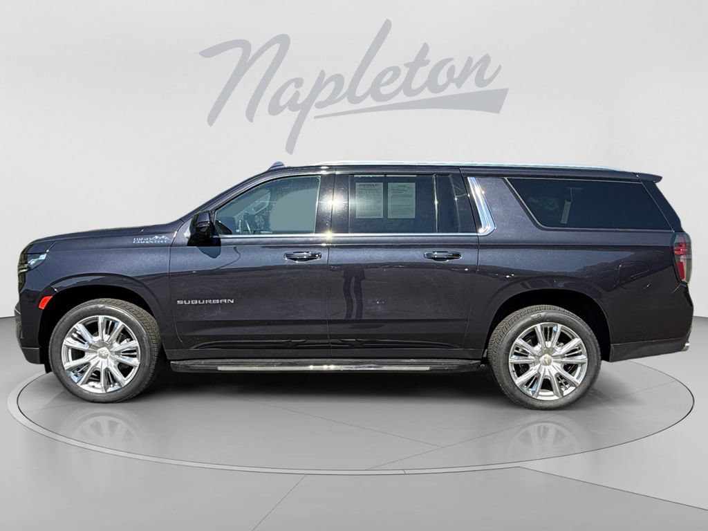 Used 2023 Chevrolet Suburban High Country AWD/4WD image 5
