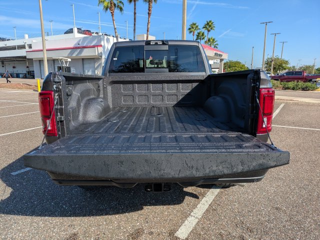New 2026 RAM 2500 Laramie AWD/4WD image 13