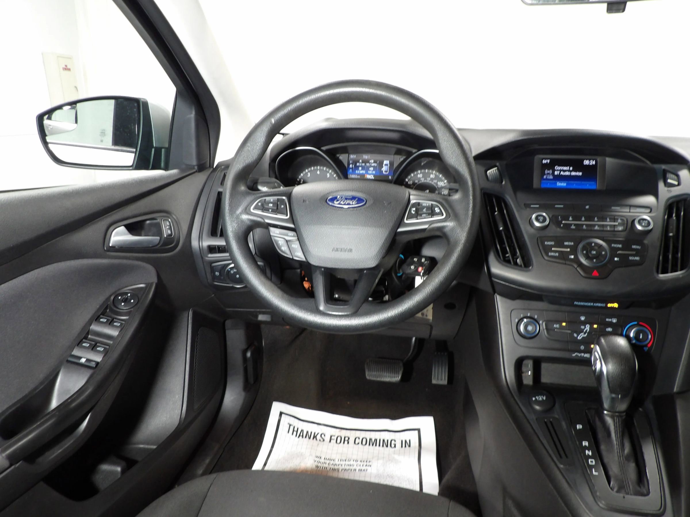 Used 2018 Ford Focus SE FWD image 11