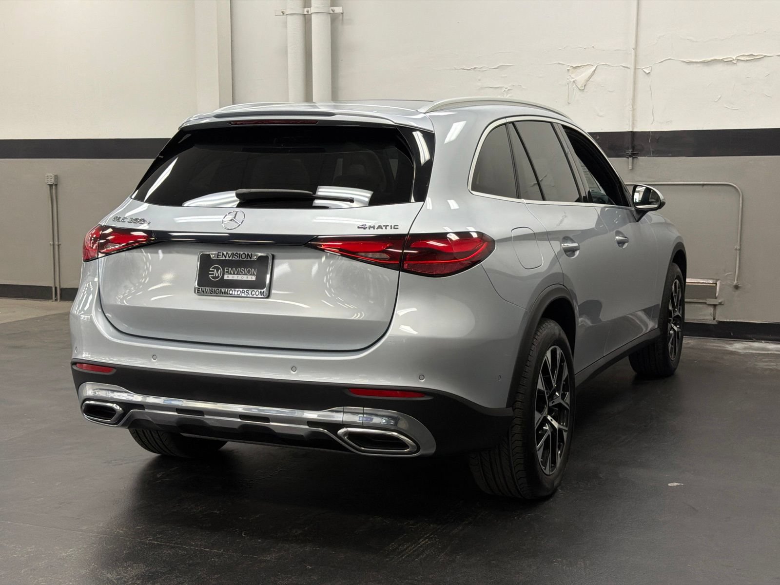 Used 2025 Mercedes-Benz GLC 350e 4MATIC image 12