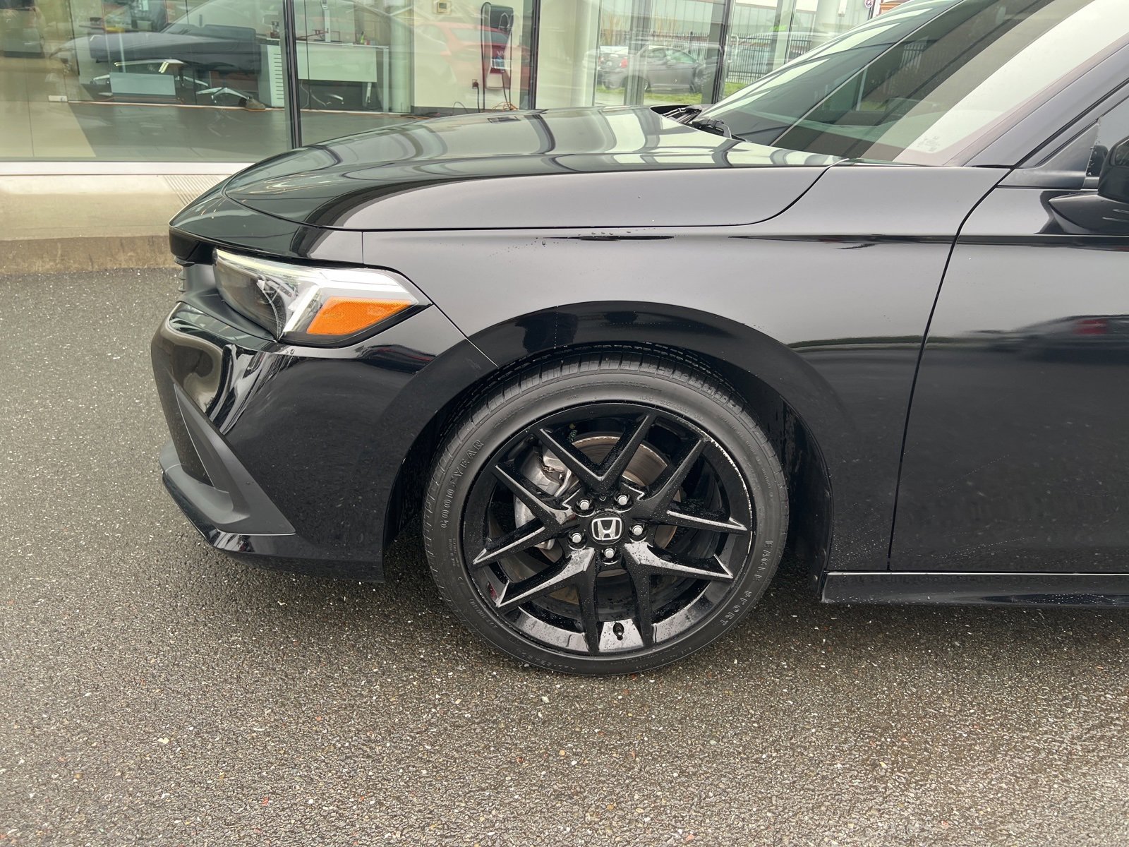 Used 2023 Honda Civic Sport image 8