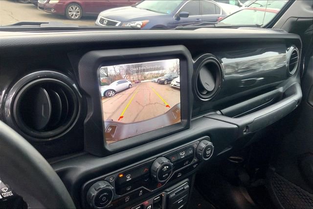 Used 2022 Jeep Gladiator Sport image 22
