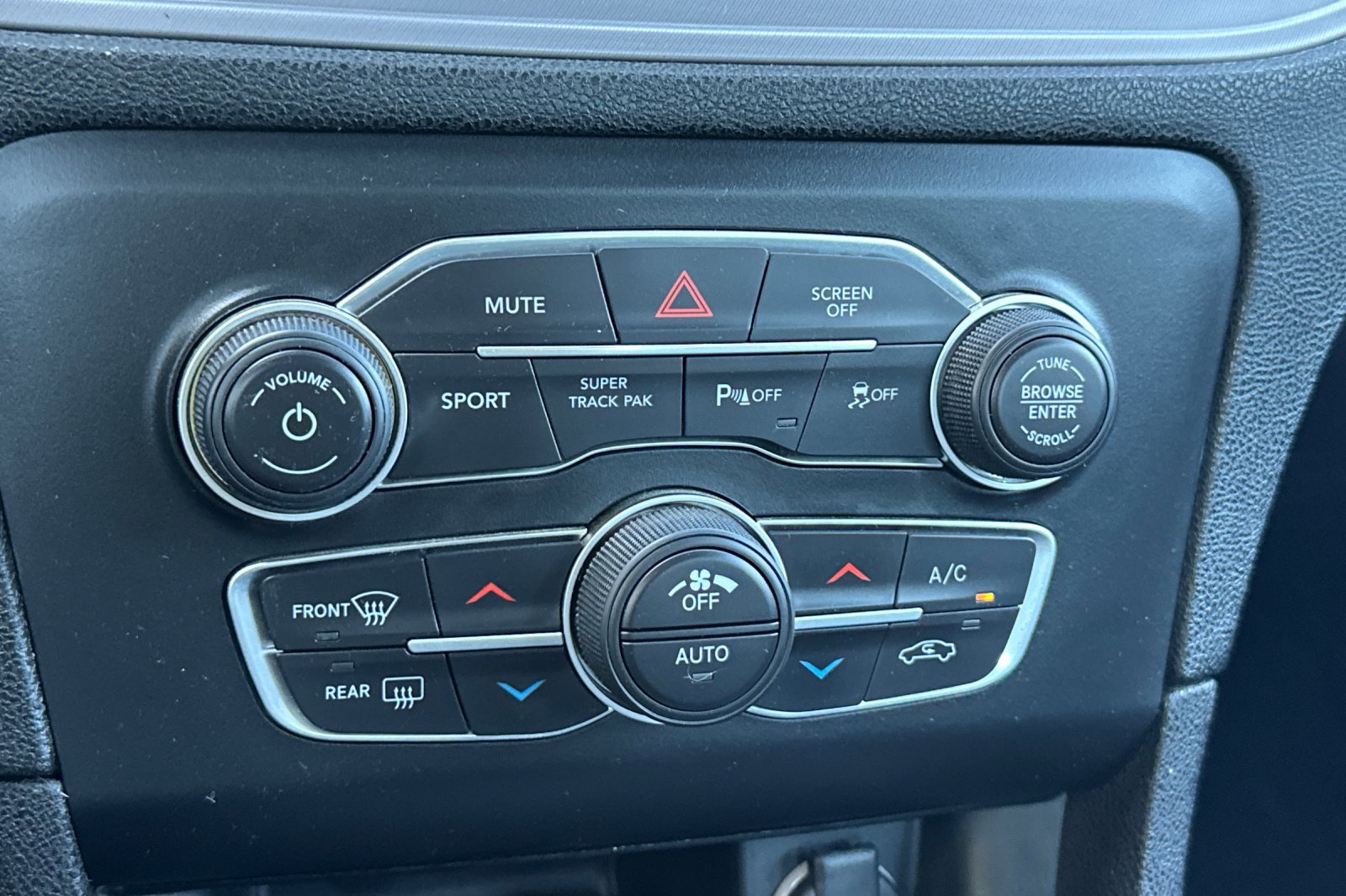 Certified 2023 Dodge Charger R/T w/ Performance Handling Group image 19