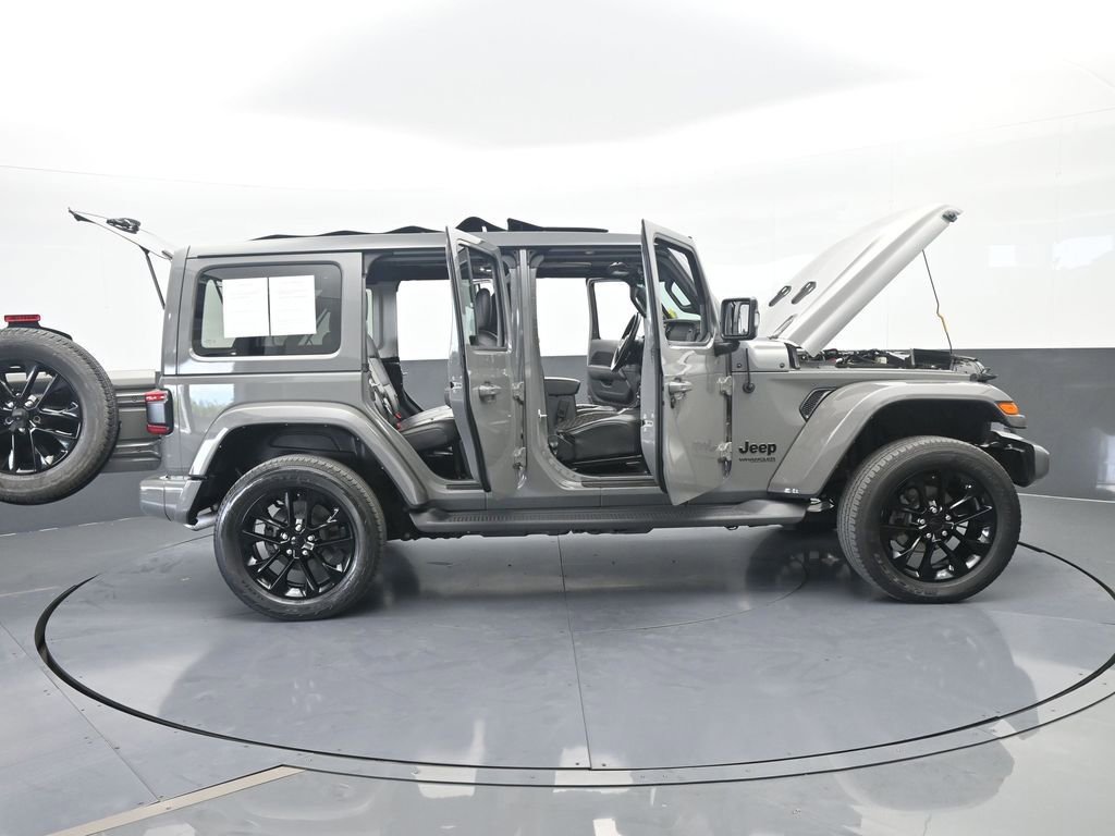 Used 2022 Jeep Wrangler Unlimited Sahara AWD/4WD image 78