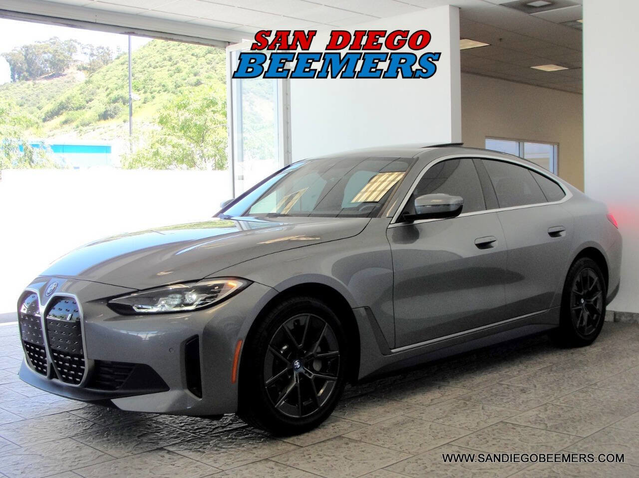 Used 2023 BMW i4 eDrive40 image 8