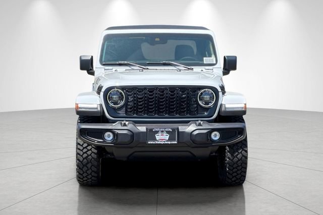 New 2025 Jeep Gladiator Willys AWD/4WD image 9