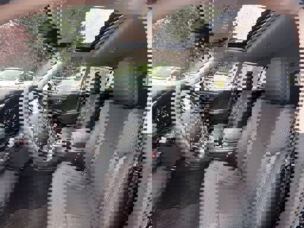 Used 2024 Subaru Outback Premium image 12