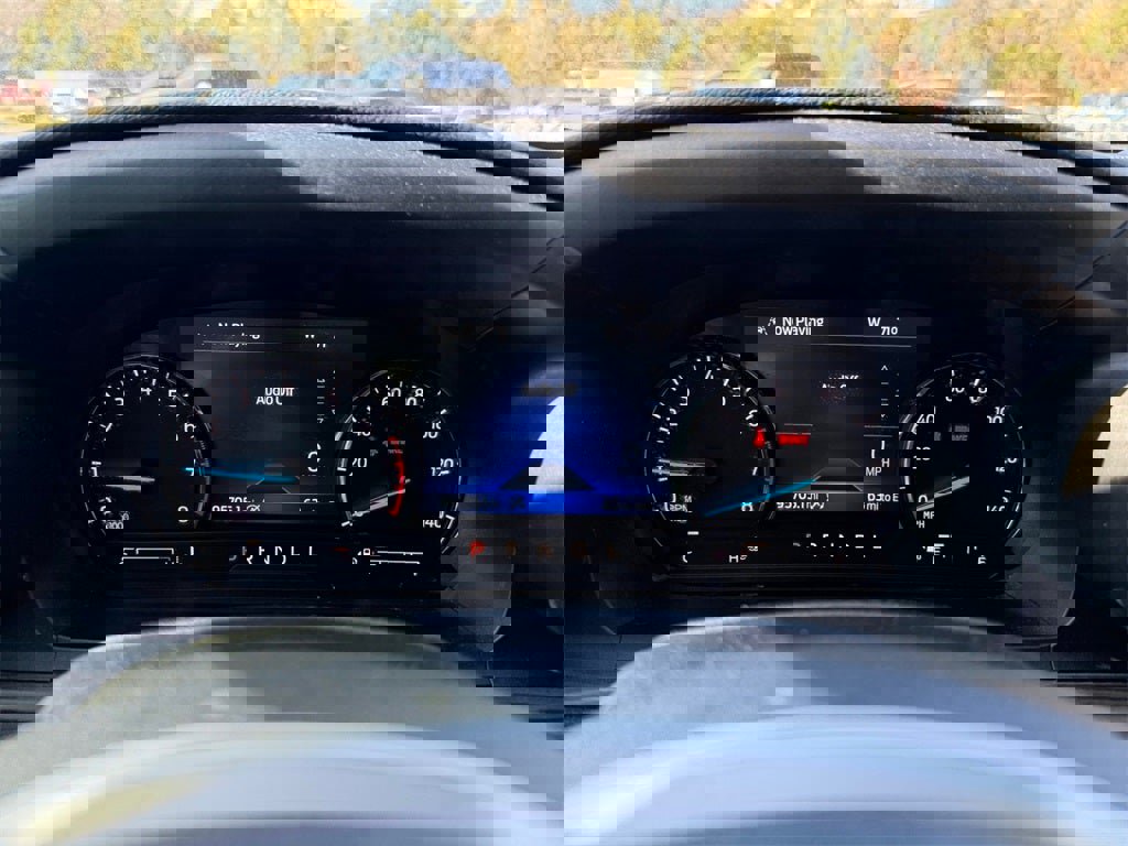 Used 2021 Ford Explorer Limited w/ Equipment Group 301A image 19