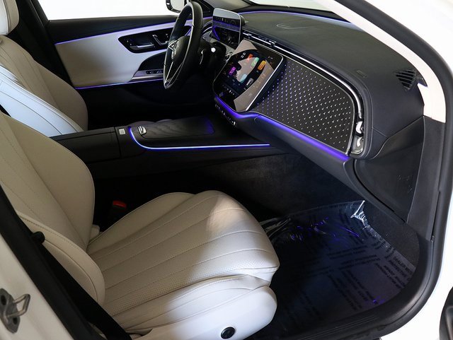 Used 2024 Mercedes-Benz E 350 4MATIC Sedan image 35