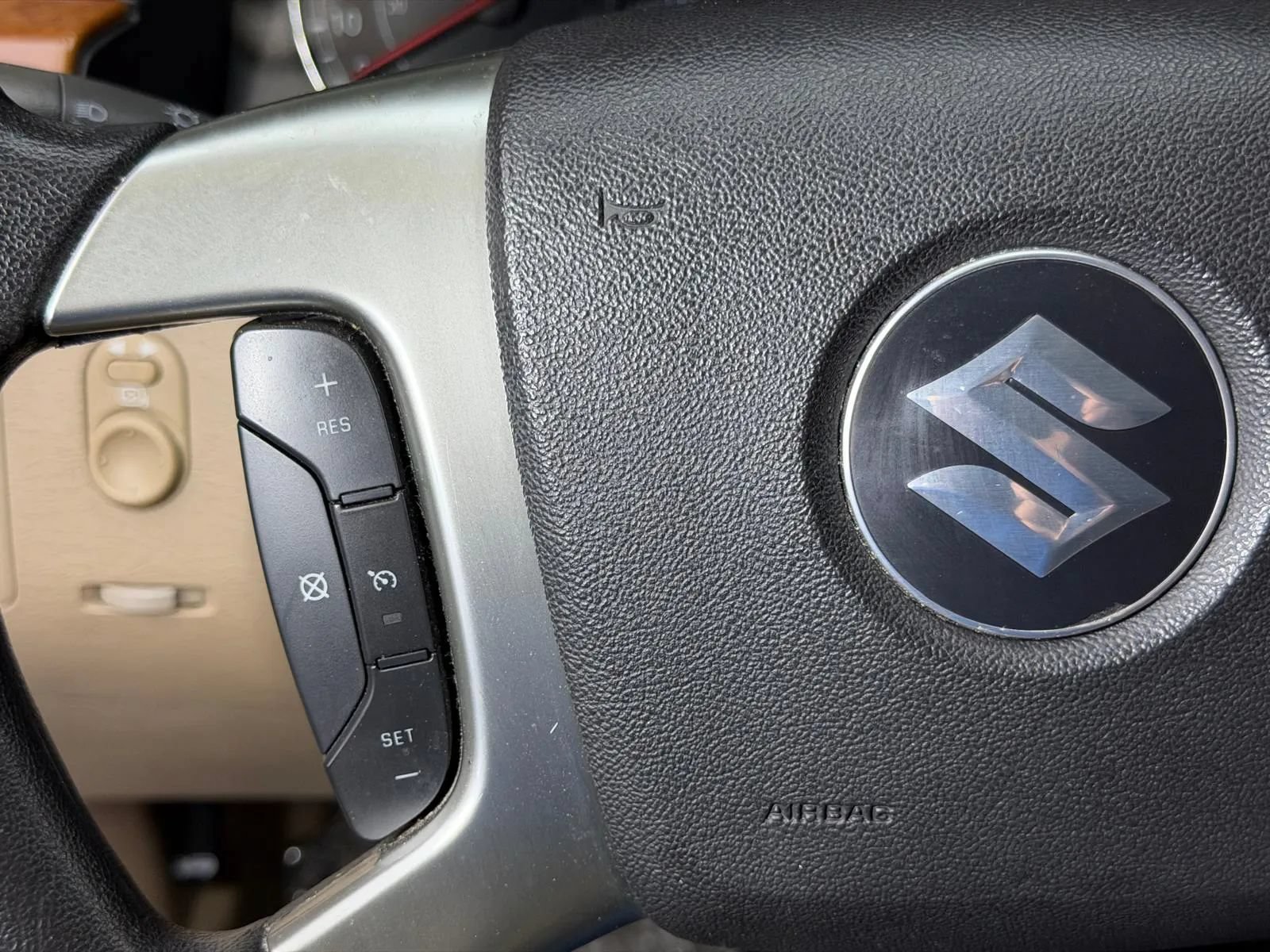Used 2008 Suzuki XL7 2WD w/ 3rd Row image 31