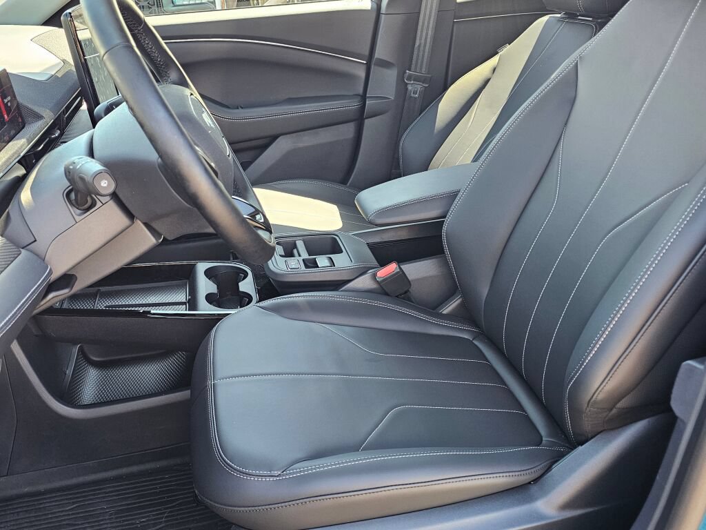 New 2026 Ford Mustang Mach-E Select w/ Interior Protection Package AWD/4WD image 15