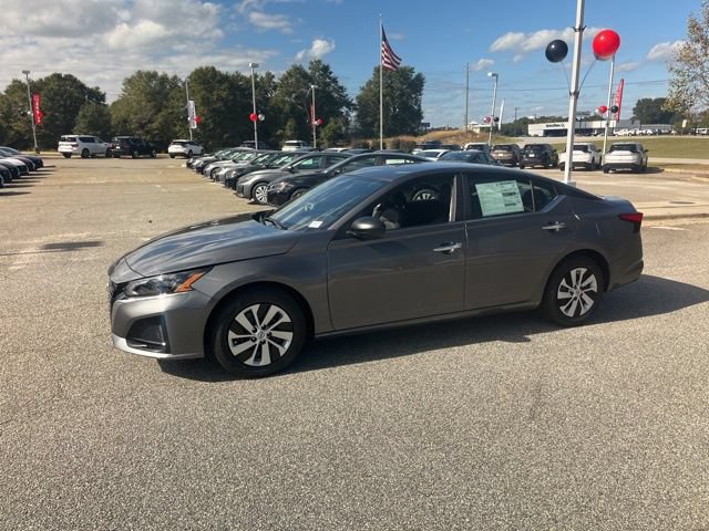 New 2025 Nissan Altima 2.5 S FWD image 5