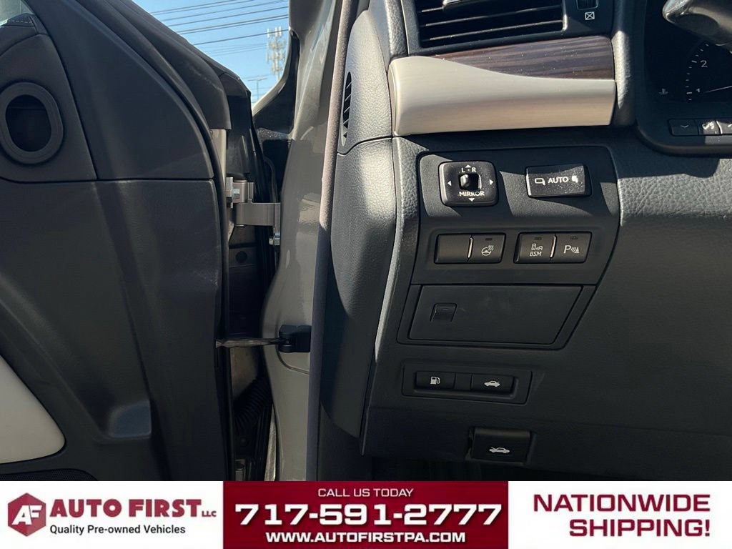 Used 2016 Lexus LS 460 AWD image 23