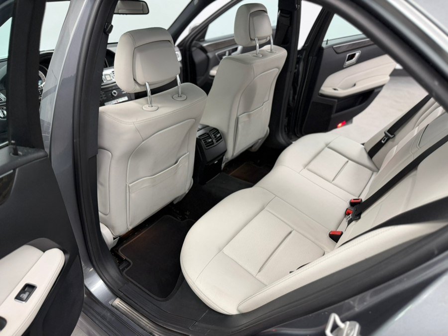 Used 2016 Mercedes-Benz E 350 4MATIC Sedan w/ Premium Package image 41