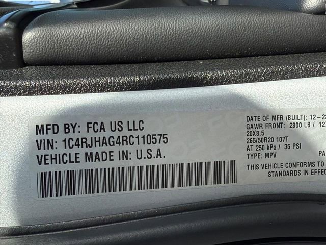 Used 2024 Jeep Grand Cherokee Altitude image 24