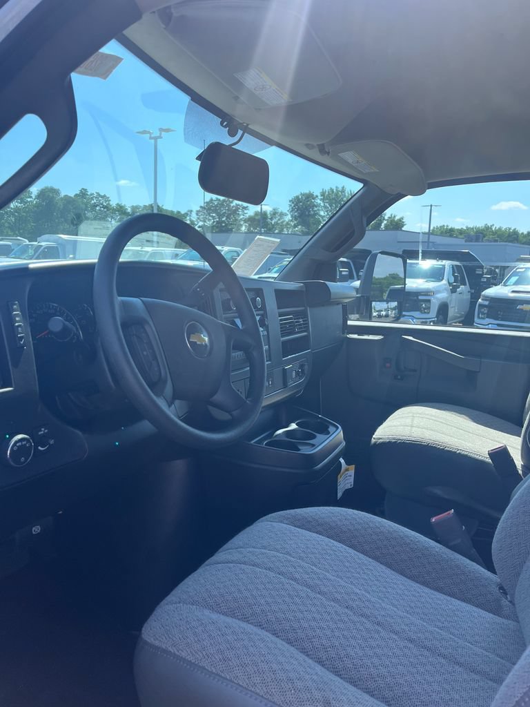 New 2026 Chevrolet Express 3500 w/ Power Convenience Package RWD image 11