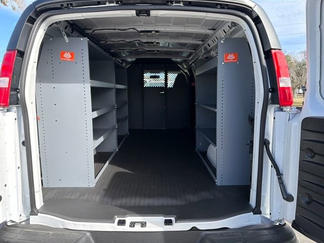 New 2025 Chevrolet Express 2500 Work Van 3D Extended Cargo Van w/ Driver Convenience Package RWD image 12