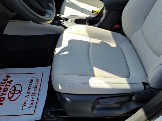 Used 2025 Toyota Corolla Cross L image 13