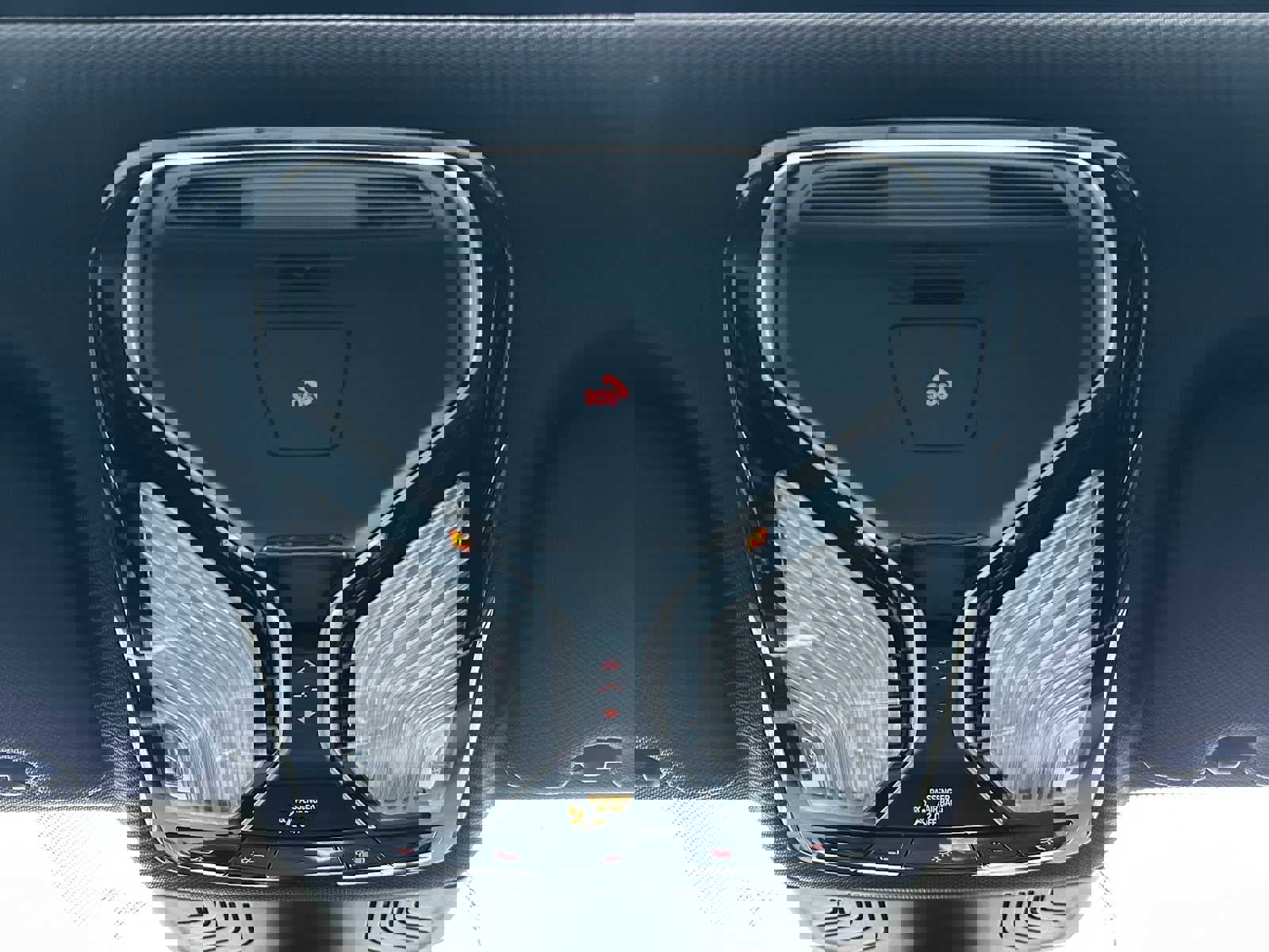 Used 2020 BMW 750i xDrive w/ M Sport Package image 31