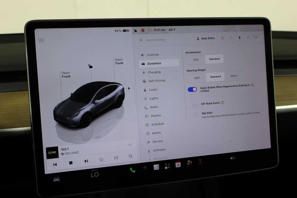 Used 2024 Tesla Model Y Long Range AWD/4WD image 28