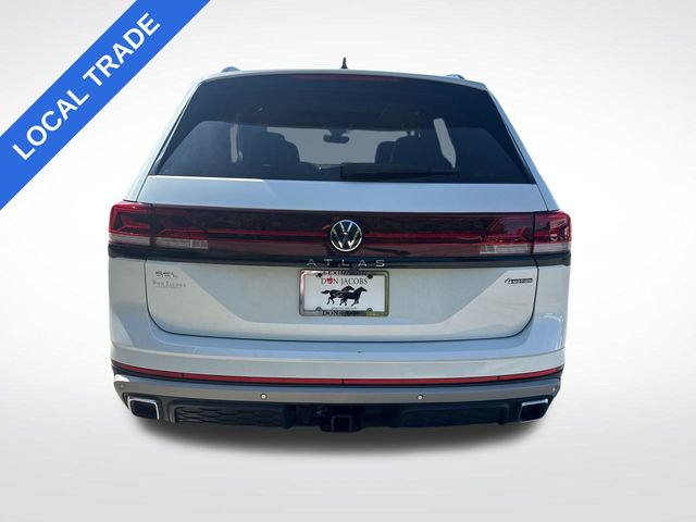 Used 2024 Volkswagen Atlas Peak Edition SEL image 4