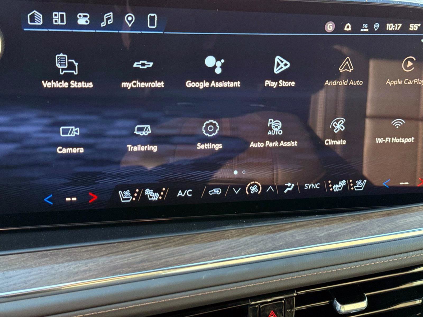 New 2026 Chevrolet Suburban High Country image 21