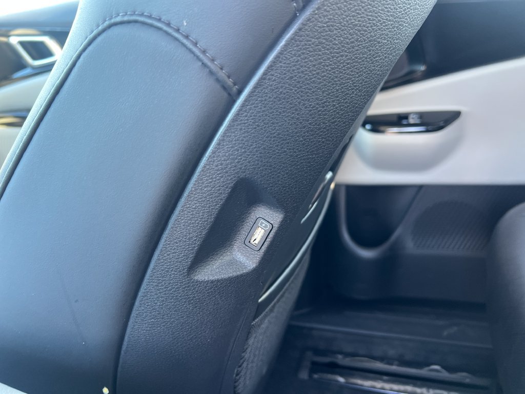 Certified 2024 Kia Carnival EX FWD image 16