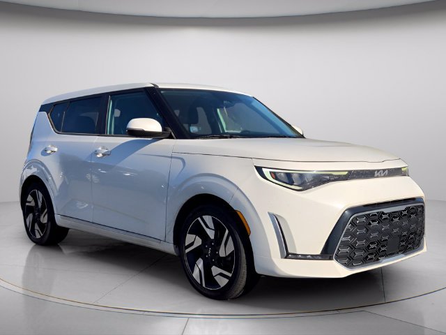 Used 2023 Kia Soul GT-Line w/ GT-Line Technology Package FWD image 9