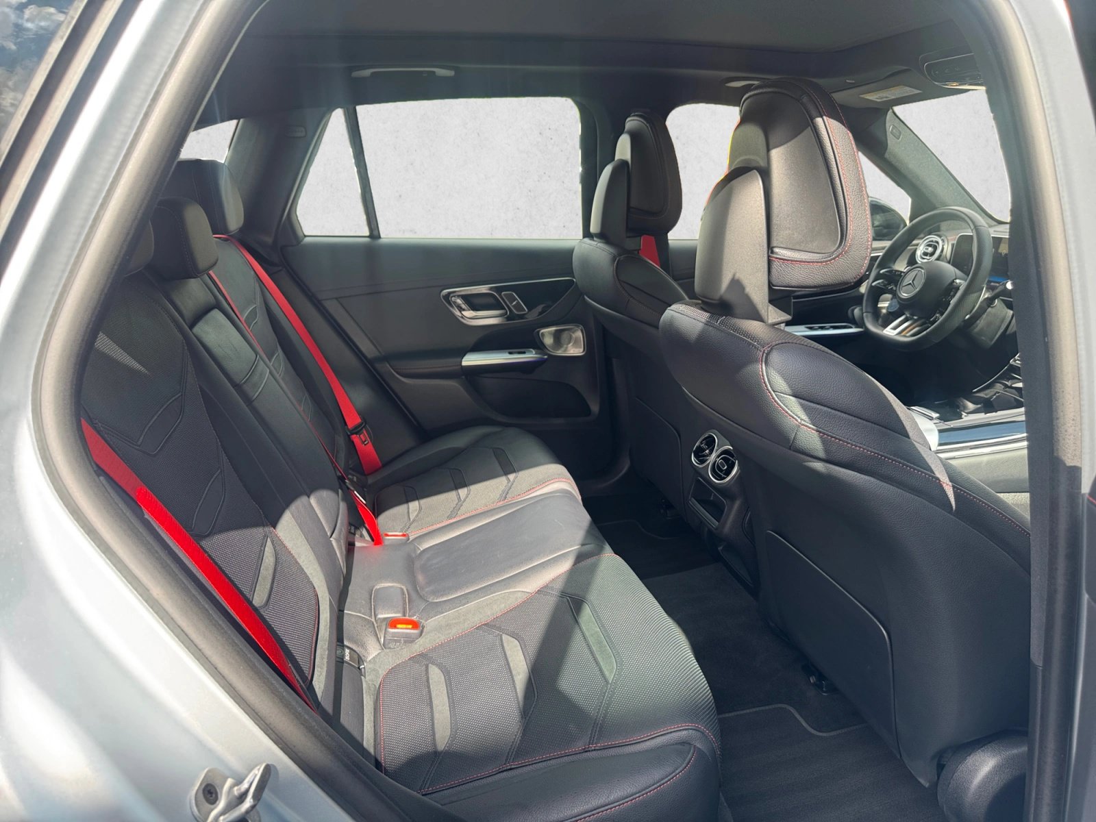Certified 2024 Mercedes-Benz GLC 43 AMG 4MATIC image 25