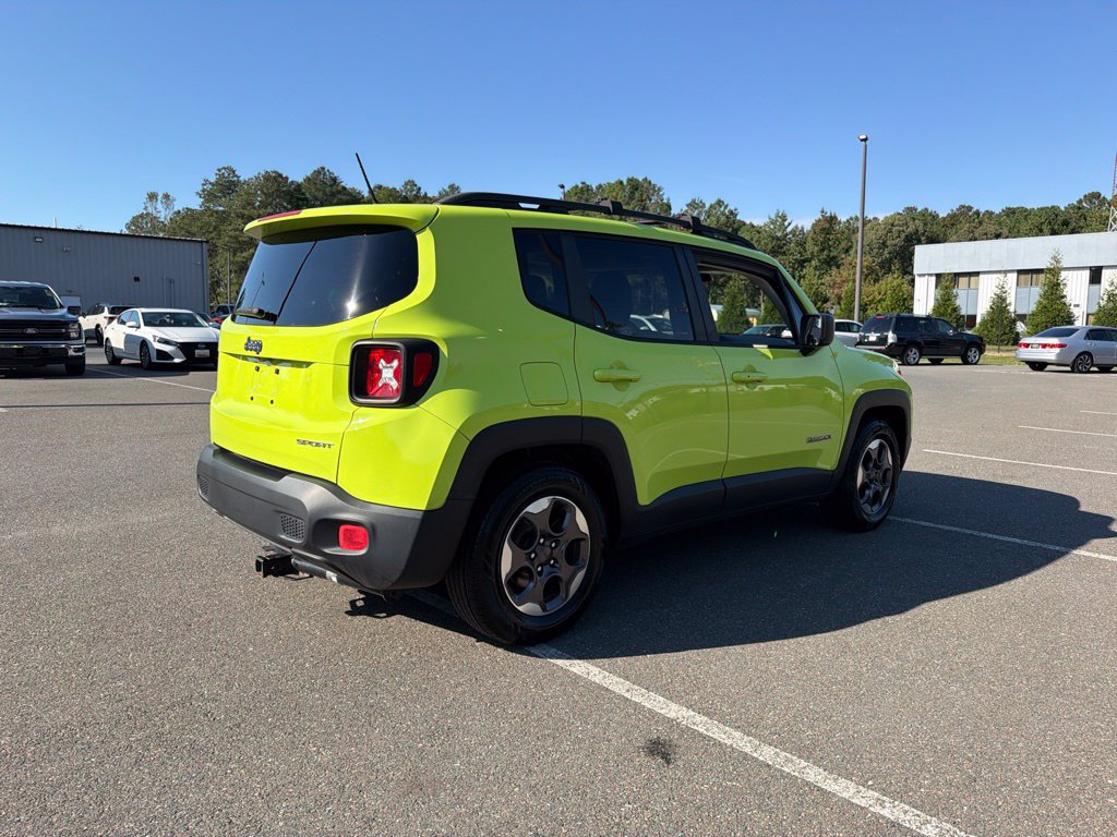 Used 2017 Jeep Renegade Sport w/ Power & Air Group FWD image 5