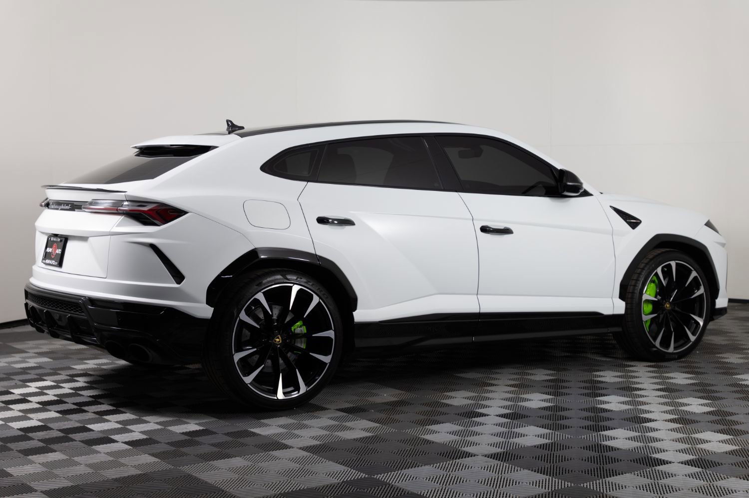 Used 2021 Lamborghini Urus AWD/4WD image 8