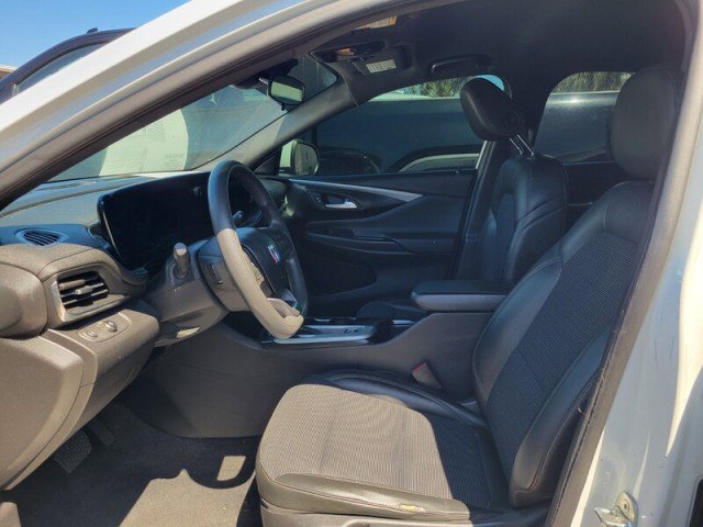 Used 2024 Buick Envista Preferred w/ Advanced Safety Package image 18