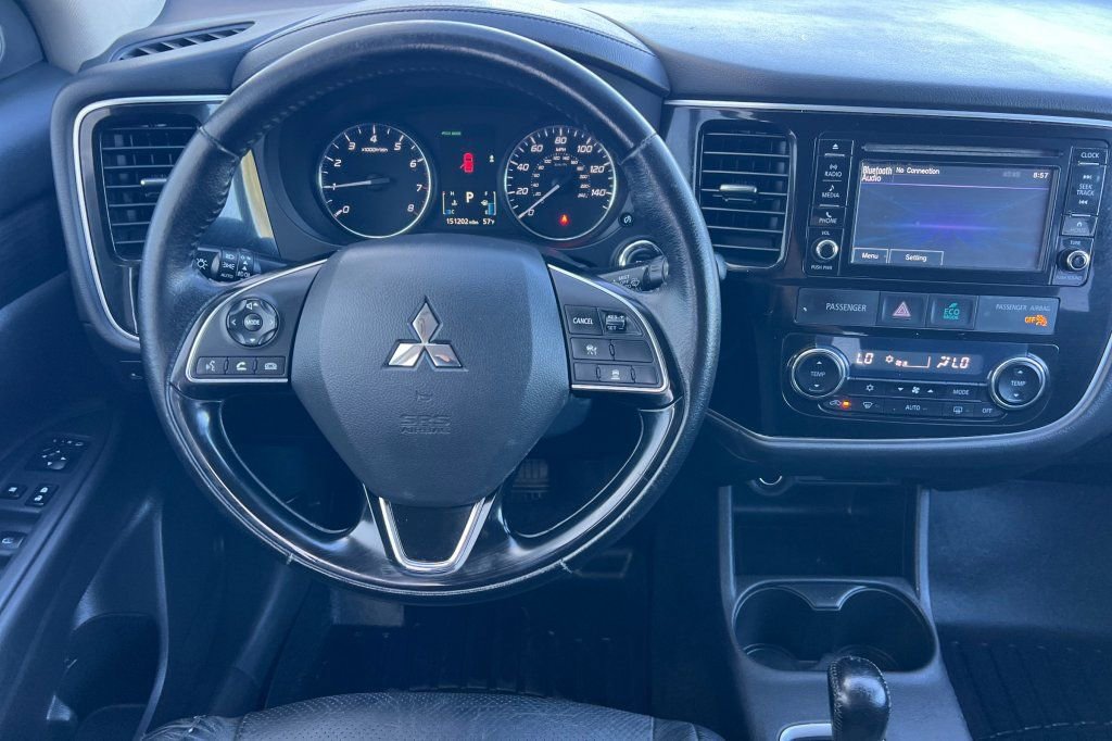 Used 2016 Mitsubishi Outlander SEL FWD image 11