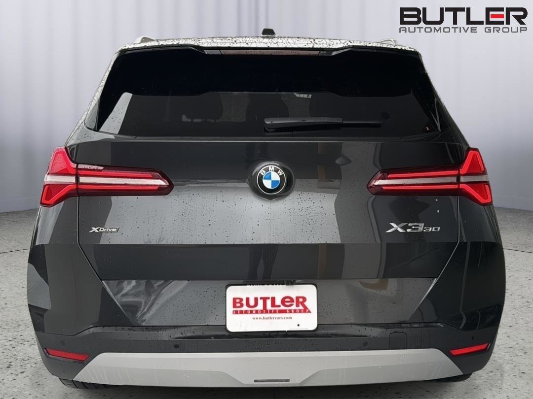 Certified 2025 BMW X3 xDrive30i w/ Premium Package image 4