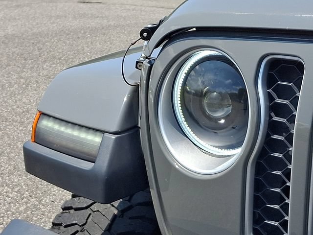 Used 2020 Jeep Gladiator Overland AWD/4WD image 30
