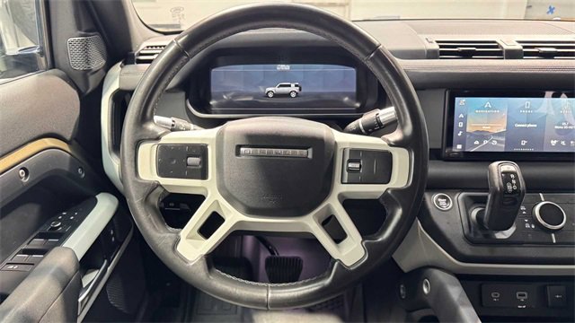 Used 2020 Land Rover Defender 110 SE image 21
