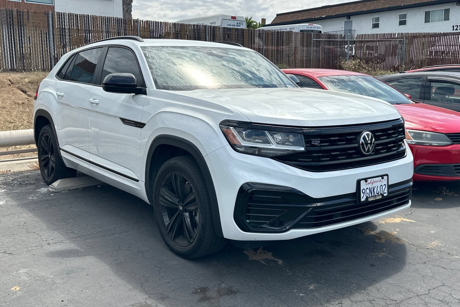 Used 2023 Volkswagen Atlas Cross Sport SEL R-Line AWD/4WD image 2