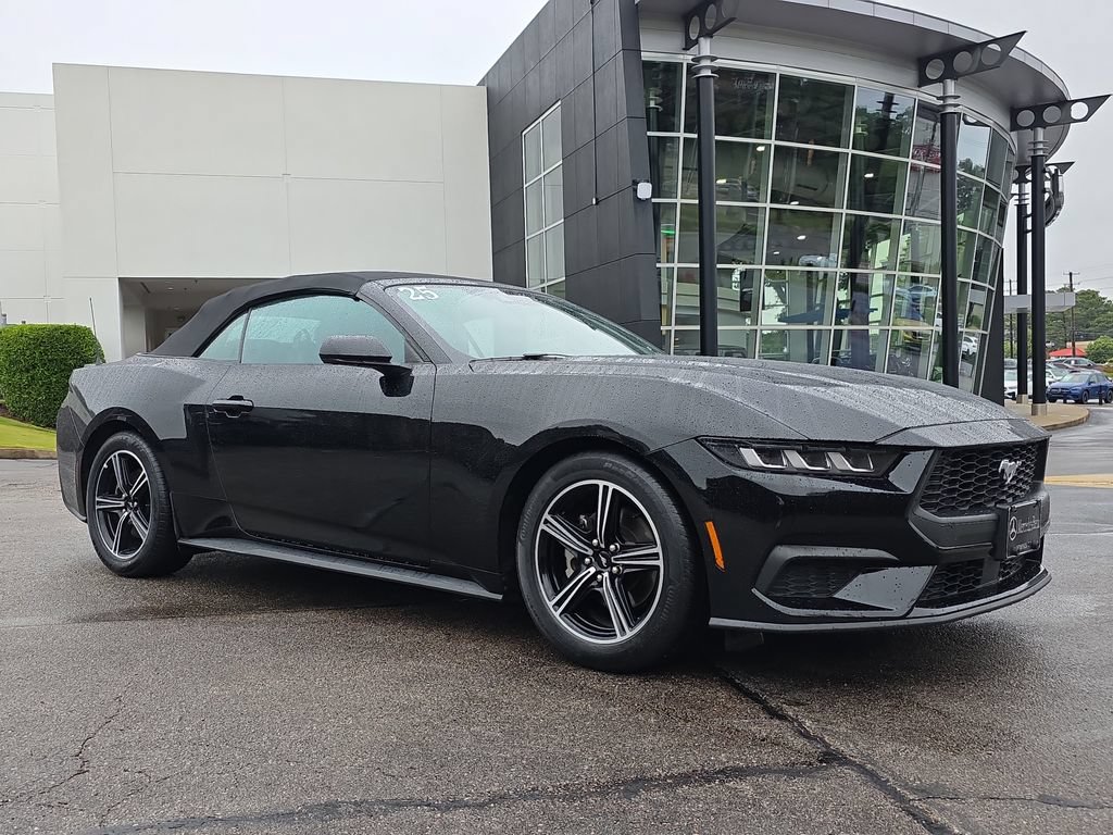 Used 2025 Ford Mustang Premium RWD image 7