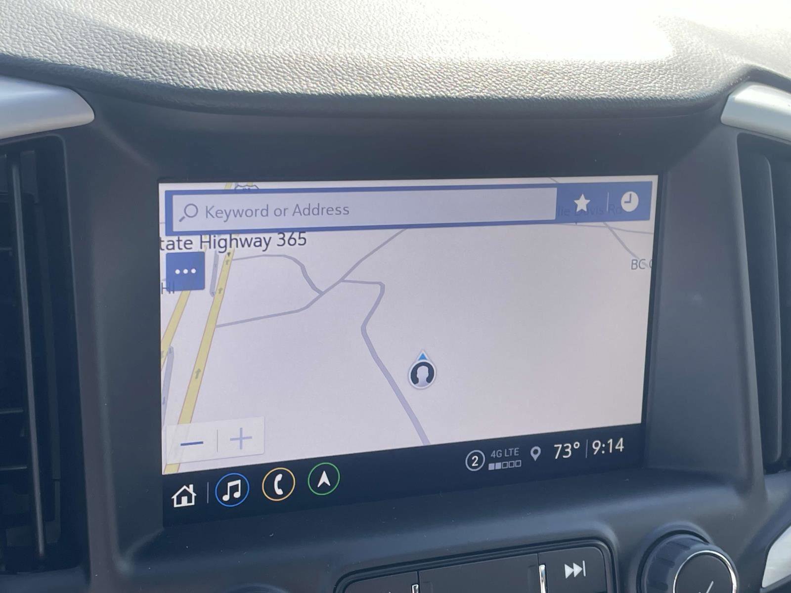 Certified 2024 GMC Terrain SLT w/ Infotainment Package II image 3