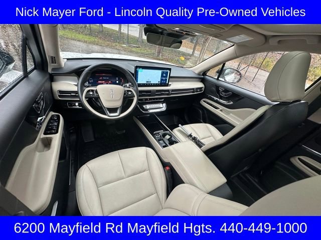 Used 2025 Lincoln Corsair AWD w/ Equipment Group 101A image 17