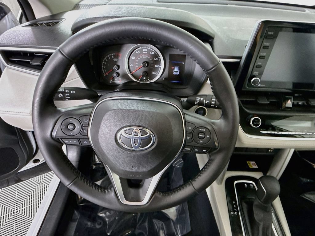 Certified 2022 Toyota Corolla Cross LE w/ Moonroof Package AWD/4WD image 21