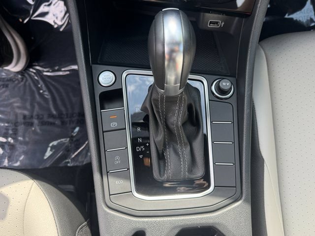 Used 2019 Volkswagen Jetta R-Line FWD image 21