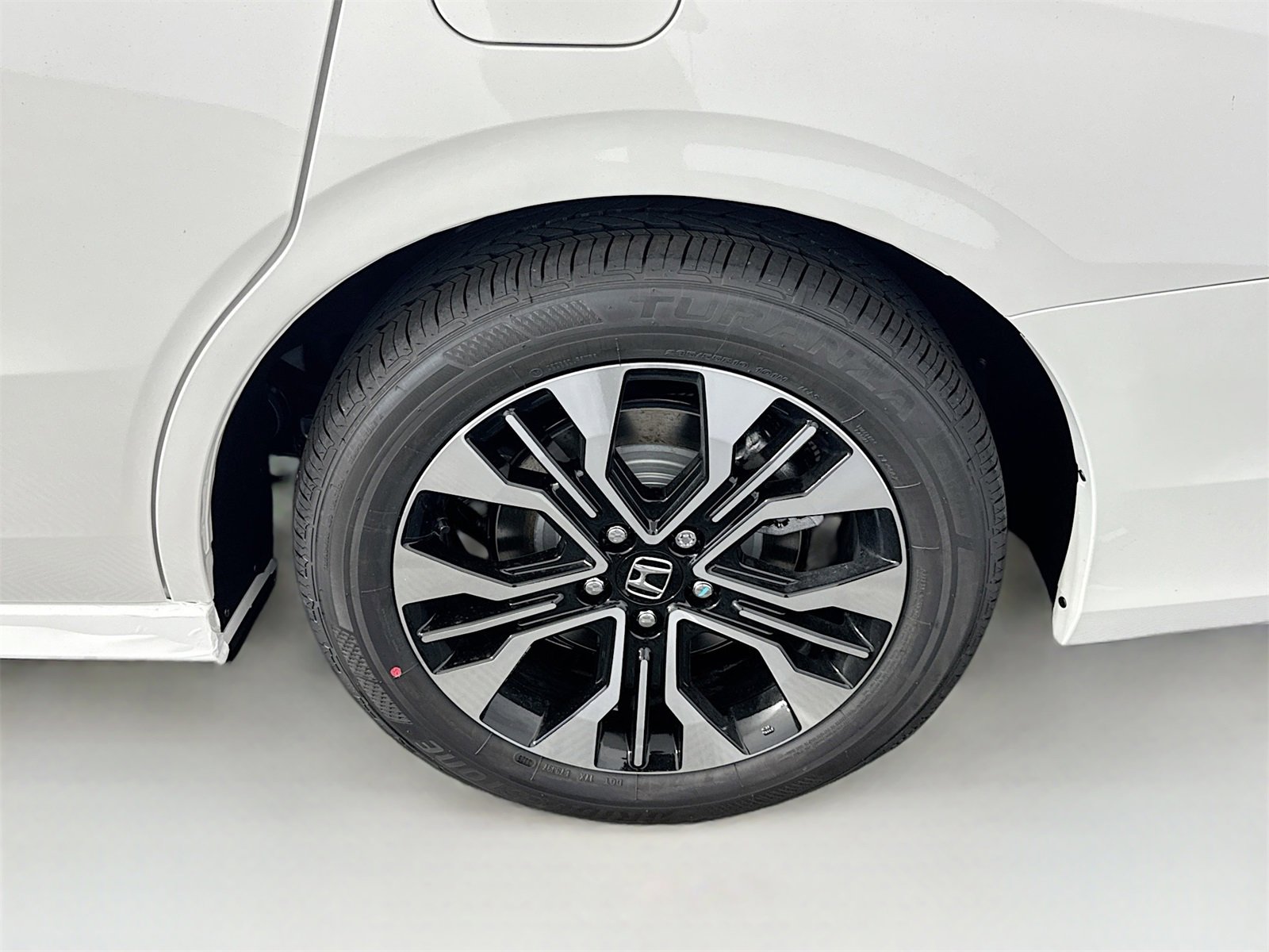 New 2026 Honda Odyssey Elite image 15